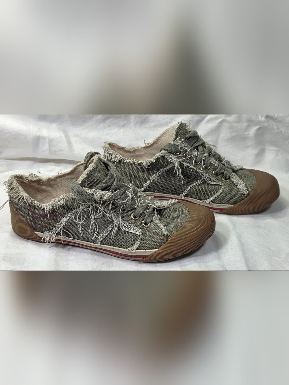 Steve Madden P-Jolt Patchwork Deconstructed Shag Sneakers Olive Green Woman Sz 7 - Picture 5 of 14